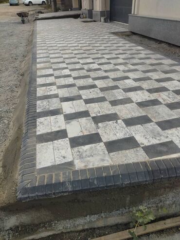 Укладка плитки: Укладка брусчатки качественно гарантия. Бордюры арычки. Замер — 10