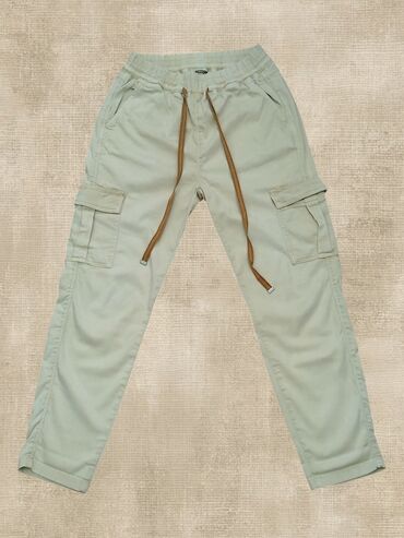 Köynəklər: Bej Oxxo marka cargo pants. Ölçü S (38) uniseks modeldir