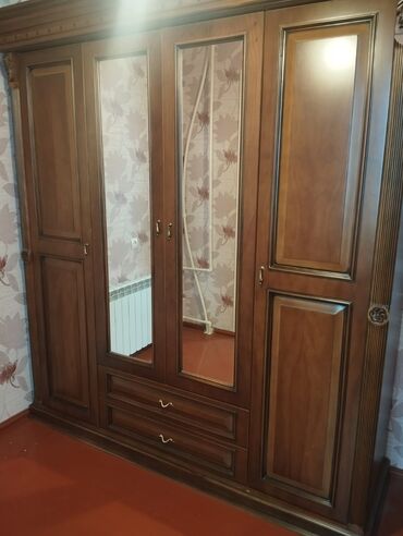 Uşaq mebeli: İşlənmiş, Açılan, 4 qapılı Düz dolab, Şifonyer