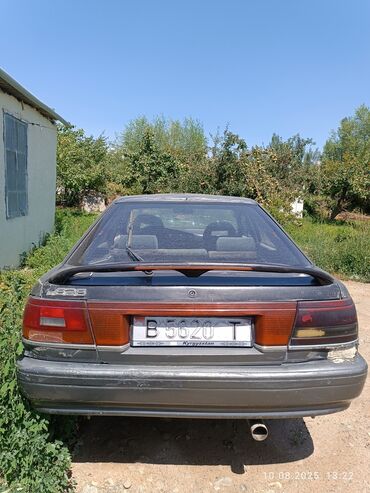 обмен на частный дом: Mazda 626: 1988 г., 2 л, Механика, Бензин
