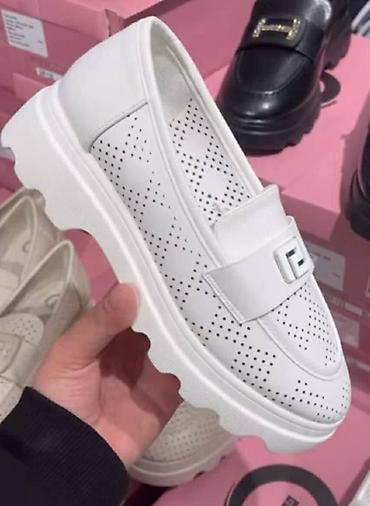 Mokasine: Ženske kožne mokasine sa perforacijama ( 36-41) - Model: moderne — 2