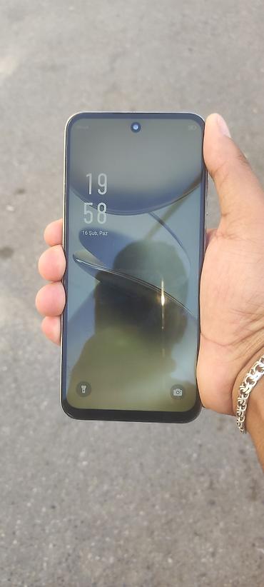htc one a9 32gb silver: Məhsul: Smartfon (gümüş/açıq boz rəng) Xüsusiyyətlər və dizayn: - — 2