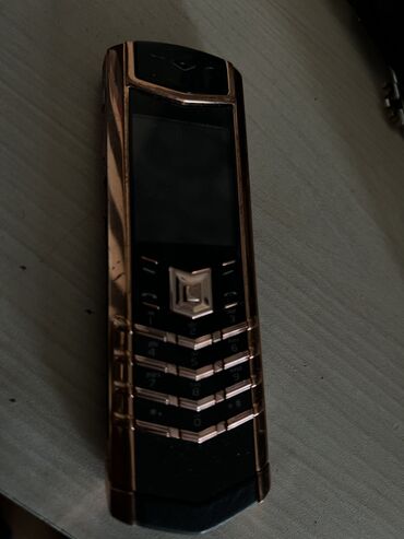 htc telefonlari: Vertu Signature Touch, 4 GB, rəng - Qızılı, Düyməli, İki sim kartlı