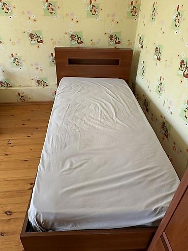 Masalar: Qonaq masası, İşlənmiş, Açılan, Taxta, Dördbucaq masa -da lalafo.az — 46 Masalar: Qonaq masası, İşlənmiş, Açılan, Taxta, Dördbucaq masa — 46
