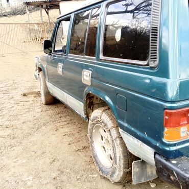 Hyundai: Hyundai Galloper Exceed 5 qapılı ofroud SUV - Kuzov: uzun baza, 5 — 7