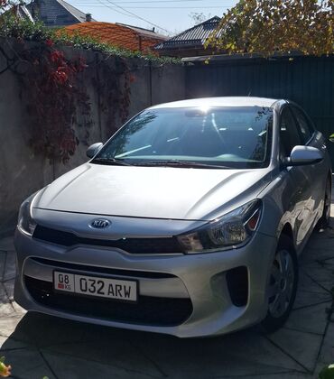 машина в росрочку: Kia Rio: 2018 г., 1.6 л, Автомат, Бензин, Седан