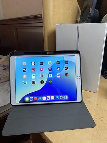 Планшеты: Планшет, Apple, память 64 ГБ, 9" - 10", Wi-Fi, Б/у, Классический цвет - Серый — 2