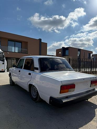 2107 maşın: VAZ (LADA) 2107: 1.5 l | 2005 il 26000 km Sedan — 6