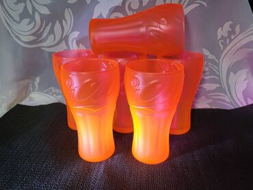 Čaše: Case nove oranz Coca Cola. Case nove,komada 6 u ceni. Visina. 14cm — 1