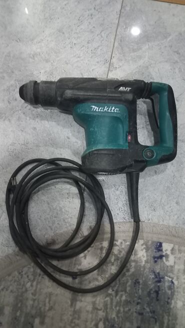 Salam, Makita perforator originaldı yaxşı vəziyyətdədir tam işləkdi