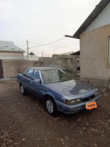 целика: Mitsubishi Galant: 1986 г., 1.8 л, Механика, Бензин, Седан