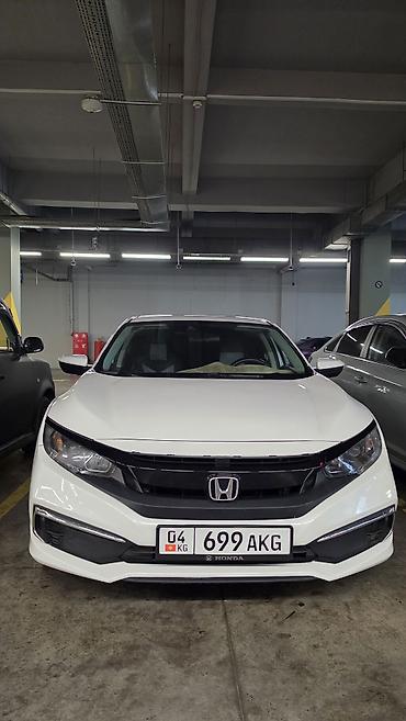 Honda Civic: 2019 г., 2 л, Автомат, Бензин, Седан