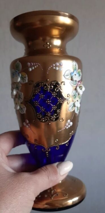 Digər dəstlər və servizlər: Mavi kobalt şüşədən hazırlanmış dekorativ bəzək dəsti. Dəst tərkibi — 6