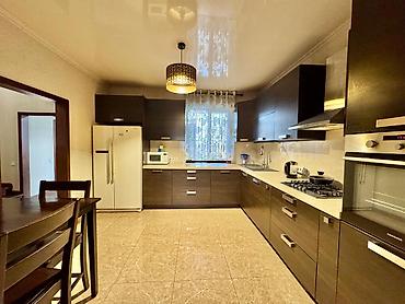Продажа коттеджей и домов: 🏡 Продаю! Дом 170 м², участок 7,3 сотки - 370 000 $ 📍 Район КНУ — 9