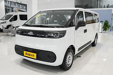 Другой электротранспорт: Электрический микроавтобус/фургон (белый) Марка: SAIC MAXUS Модель — 1
