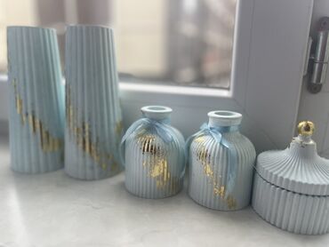 цветы в колбе: Ваза