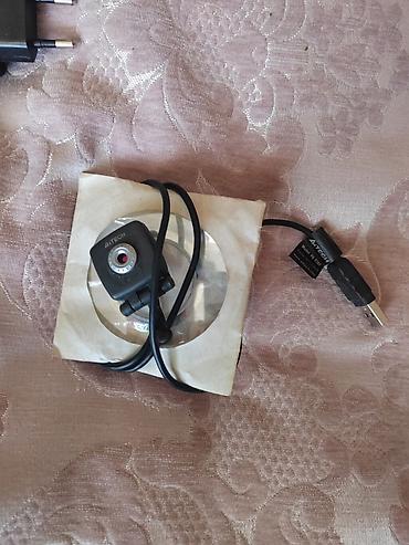 kamere: Kamera kompyuter ucundur — 1