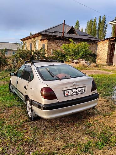 задняя фара приус: Toyota Avensis: 2001 г., Механика, Бензин, Лифтбек — 10