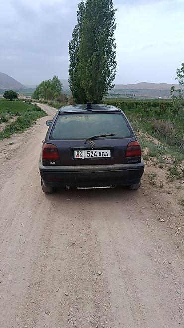 хонда истеп 1: Volkswagen Golf: 1994 г., 1.6 л, Кол менен иштөөчү, Бензин, Хетчбек — 1