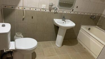 Uzunmüddətli kirayə mənzillər: Mənzil kirayə verilir. 3 otaq, 9.6 m, İnşaatçılar metrosuna 10 dəq — 7