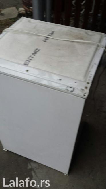 Kitchen Appliances: Frižider AEG ugradni visina 86cm, za ugradnju ispod radne ploce. Kao