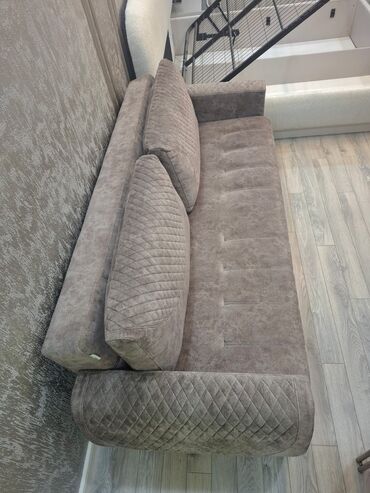 Divanlar: Divan, İşlənmiş, Açılan, Bazalı, Parça, Çatdırılma yoxdur — 2