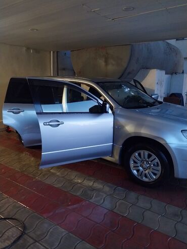 Mitsubishi: Mitsubishi Airtek: 2 l | 2005 il 200 km Universal — 21