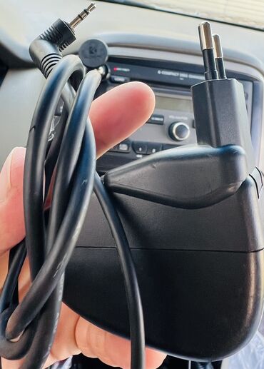 зарядное устройство для аккумуляторов автомобилей: Зарядное устройство Garmin 32v