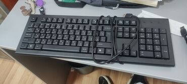 офисная клавиатура: Продам офисную Клаву и мышь, в рабочем состоянии