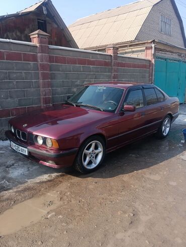 BMW: BMW 520: 1990 г., 2 л, Механика, Бензин, Седан