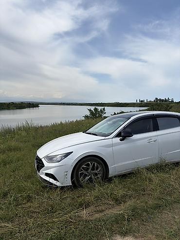 Транспорт: Hyundai Sonata: 2021 г., 1.6 л, Автомат, Бензин, Седан — 3