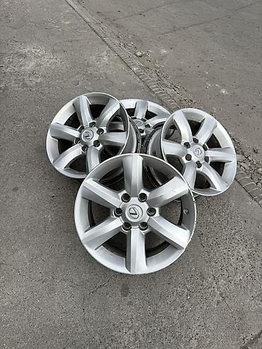 Диски: Комплект из 4 оригинальных литых дисков Lexus. - Диаметр: 17" - — 2