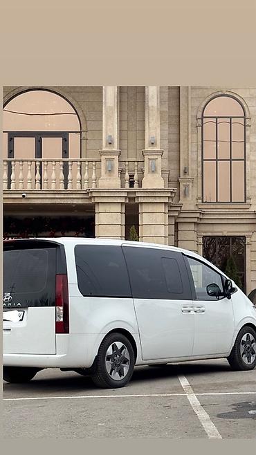 Hyundai: Hyundai Staria: 2022 г., 2.2 л, Автомат, Дизель, Минивэн — 13