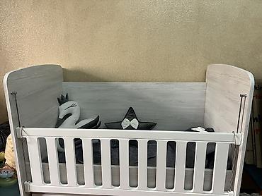 Beşiklər: Oğlan və qız üçün, İşlənmiş, Dördbucaq, Beşik, Dəst ilə, Matras ilə — 1