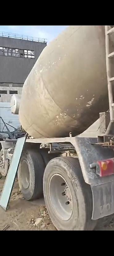 özüboşaldan yük maşınları: Ekskavator və betonqarışdıran yük maşını – tikinti və qazıntı işləri — 3