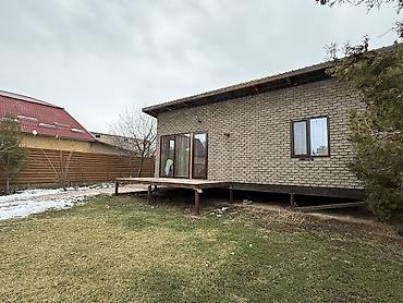 Продажа коттеджей и домов: Продается дом в Таш-Мойноке Большой участок с двумя строениями — — 11