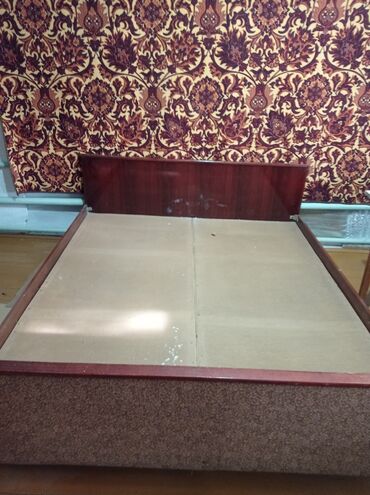 мягкий кухонный уголок: Двуспальная кровать, Б/у, С матрасом, длина - 2200 см