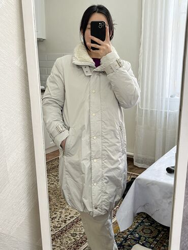 Пуховики и зимние куртки: Пуховик, По колено, С мехом, Стеганый, Ультралегкий, L — 2