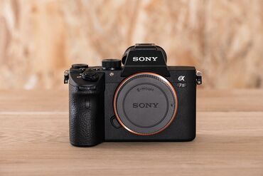 zhiyun crane m2: Sony Alpha a7 III (ILCE-7M3) fotoaparat ❌TƏCİLİ SATILIR! - 24.2MP