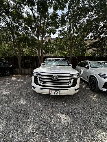 ланкрузер 300: Toyota Land Cruiser: 2024 г., 4 л, Автомат, Бензин, Внедорожник — 2