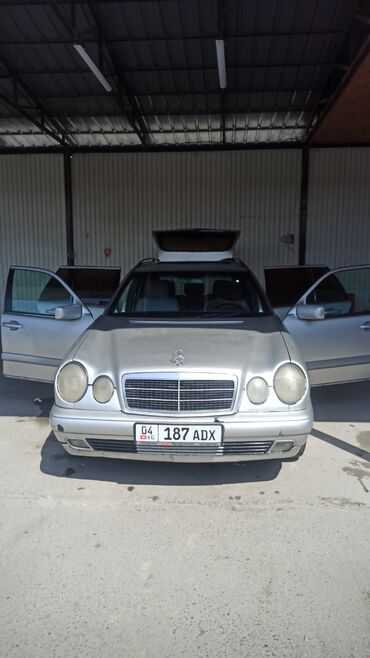 автомобили мерседес: Mercedes-Benz E-Class: 1998 г., 2 л, Механика, Бензин, Универсал