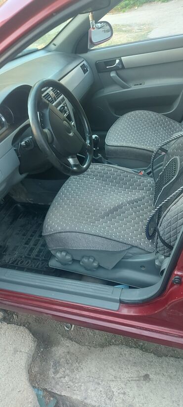 авто в рассрочку лизинг: Представляем седан Chevrolet Lacetti красного цвета. Автомобиль