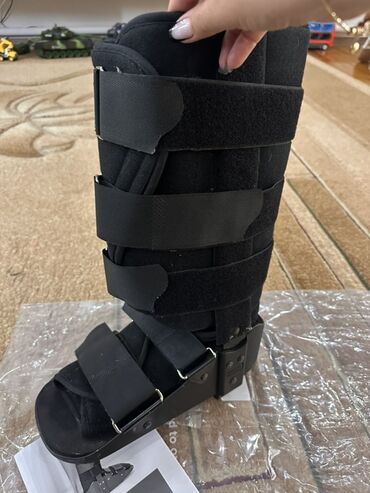 фиксатор колена: Ортез-ботинок для ходьбы medi protect.Walker boot short (фиксатор