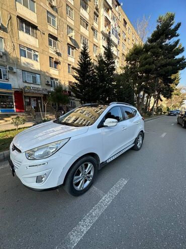 Hyundai: Hyundai Tucson: 2 l | 2013 il Ofrouder/SUV — 10