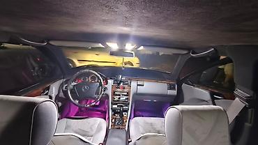 mercedes benz e250: Mercedes-Benz E-Class W210 sedan - Korpus: 4 qapılı sedan, tünd mavi — 6