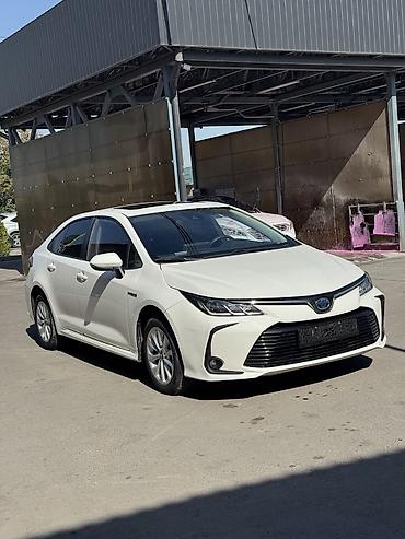 Toyota: Toyota Corolla: 2022 г., 1.8 л, Вариатор, Гибрид, Седан — 3