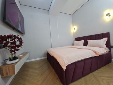 Посуточная аренда квартир: 1 комната, Парковка, Душевая кабина, Бронь — 7