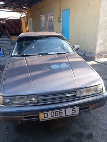 Mazda: Mazda 626: 1989 г., 2.2 л, Механика, Бензин, Хэтчбэк