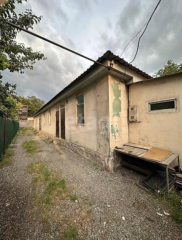 квартирный: Продаётся дом + бизнес, земельный участок. В районе ресторана Дияр по — 8