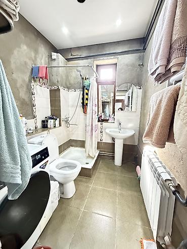 дордой дом продается: 4 комнаты, 180 м², 5 соток, Бишкек, Дордой рынок / базар Собственник — 5